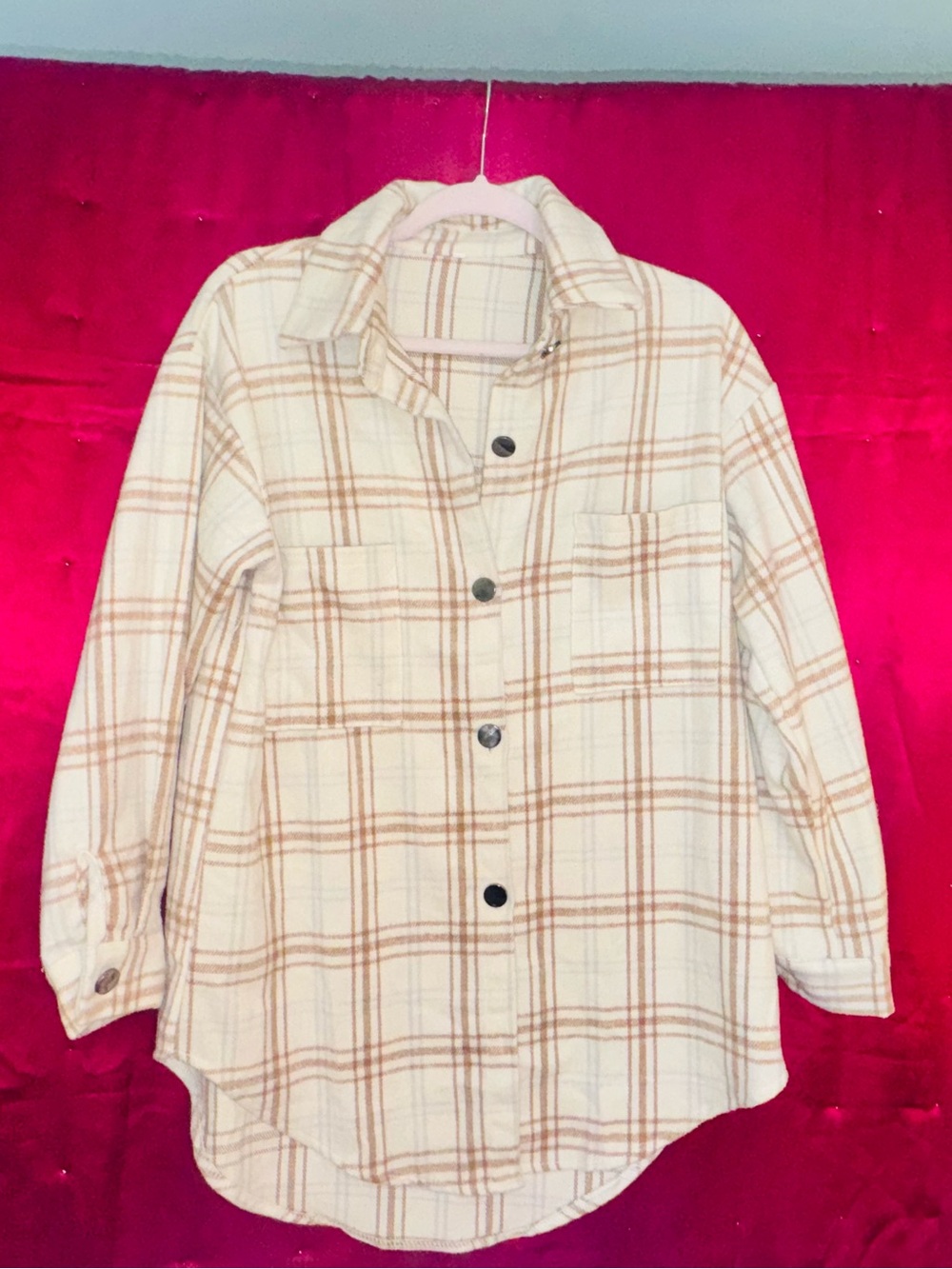 👑 Cute Comfy Size XLarge Cream Plaid Button-Up Shacket